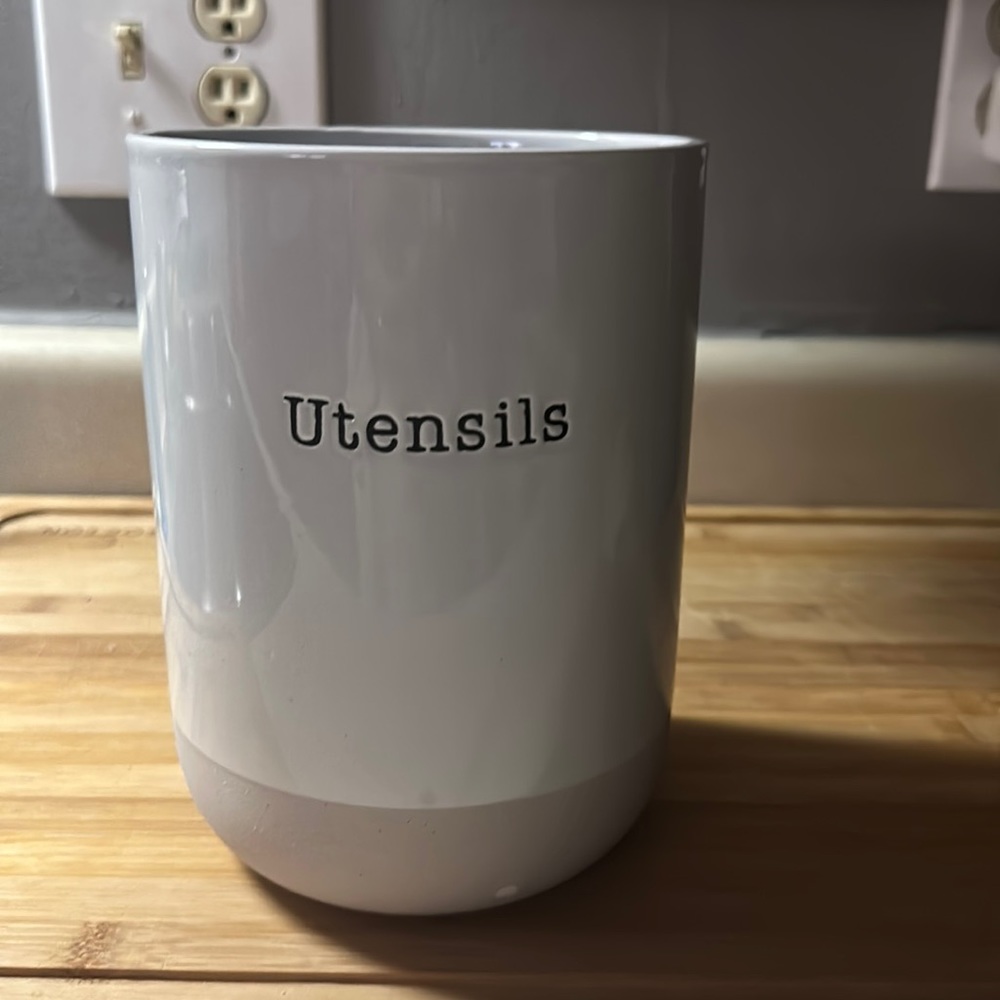 Belle mason utensils holder